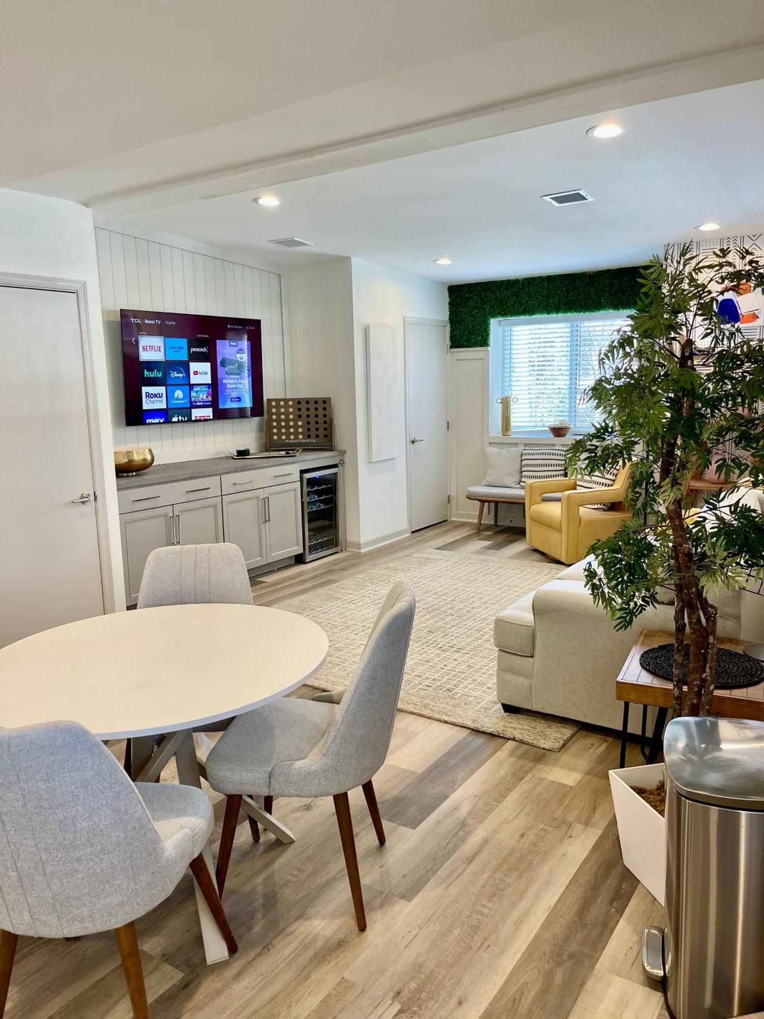 Modern Fully Renovated Suite & Loft In Downtown Trenton Exterior foto
